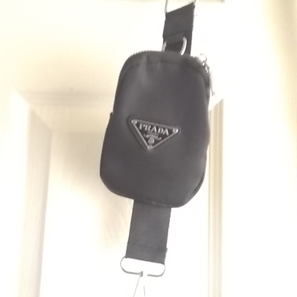 Black Prada Re-Edition 2005 Re-Nylon Bag - Picture 3 of 4